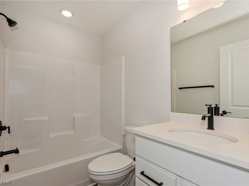 2240 E 97th Street, Cleveland, OH 44106 Photo 28