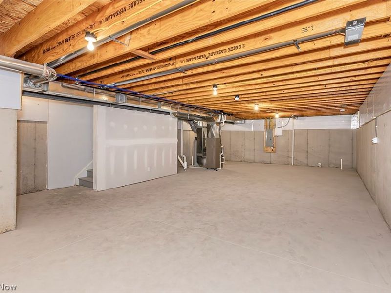 2240 E 97th Street, Cleveland, OH 44106 Photo 32