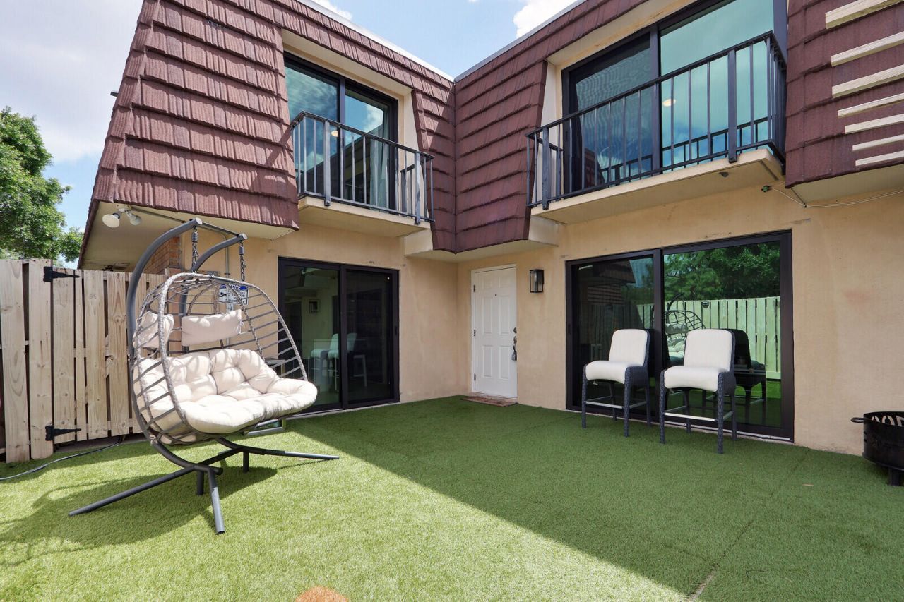 1614 16th Lane, Palm Beach Gardens, FL 33418 Photo