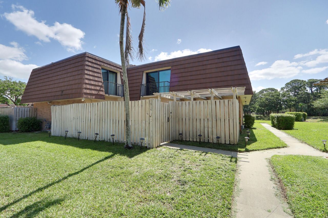 1614 16th Lane, Palm Beach Gardens, FL 33418 Photo