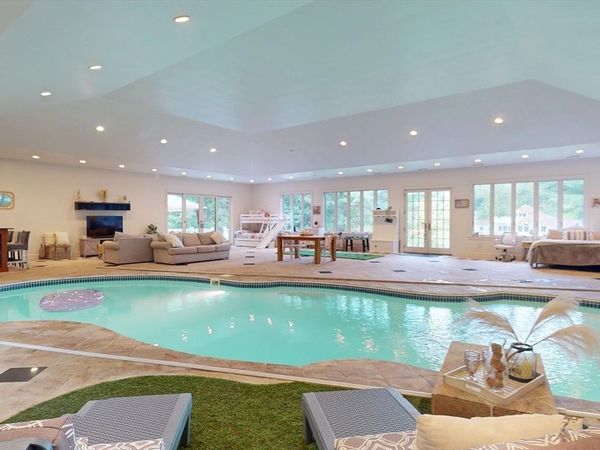 22 Old Cambridge Turnpike, Lincoln, MA 01773