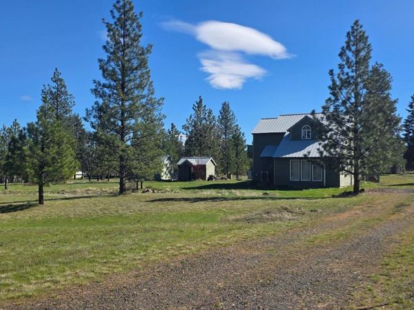 271 S Fairway Road, Tygh Valley, OR 97063