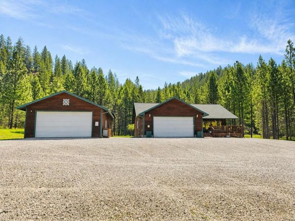 4417-D HWY 231, Springdale, WA 99173
