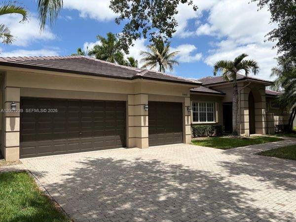 13805 SW 41st St , Davie, FL 33330