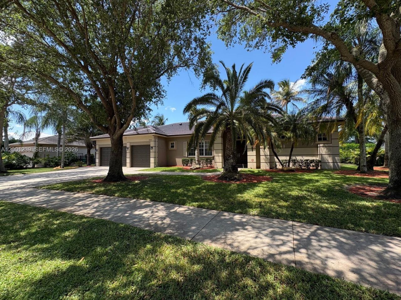 13805 SW 41st St, Davie, FL 33330 Photo