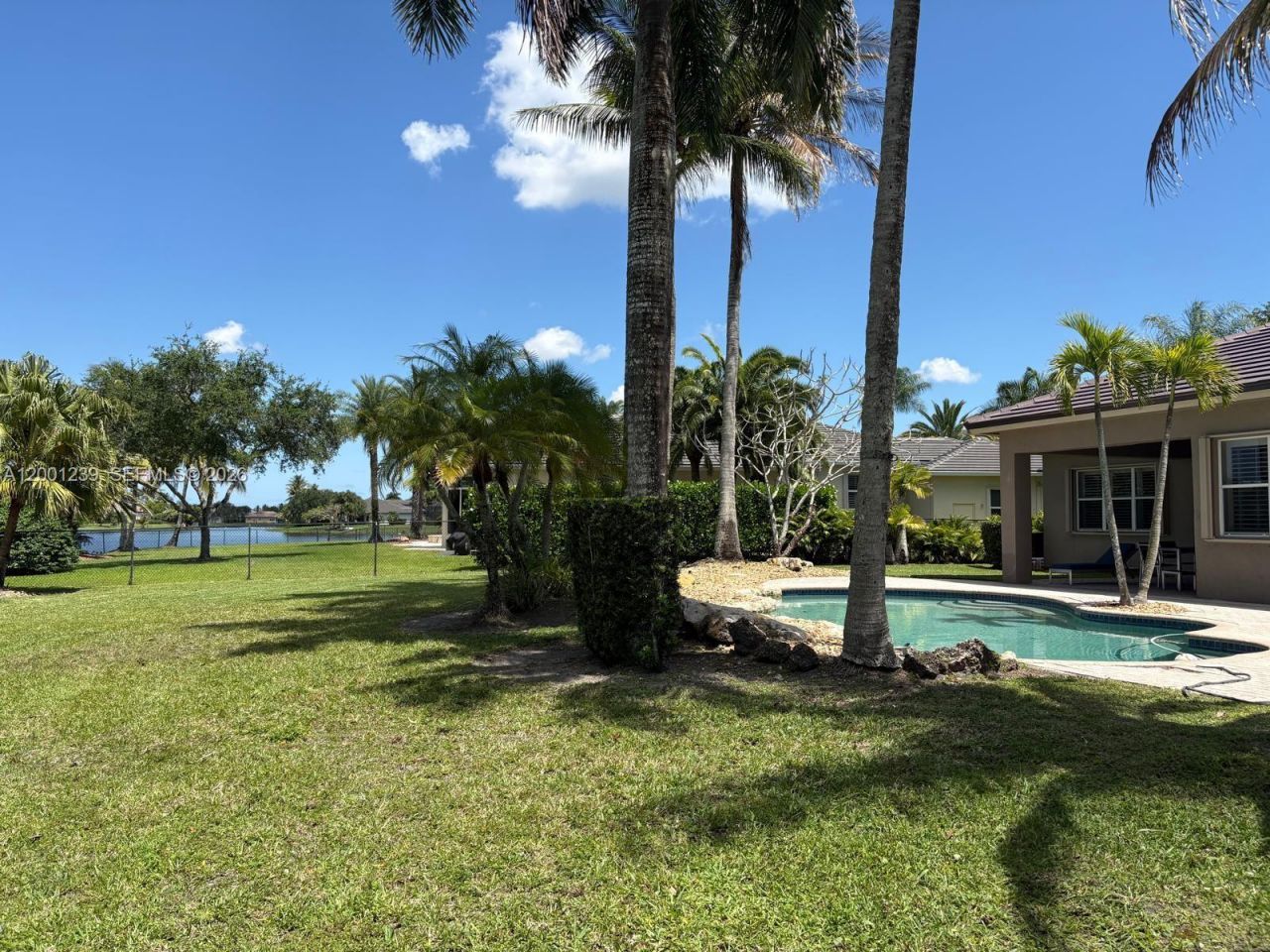 13805 SW 41st St, Davie, FL 33330 Photo