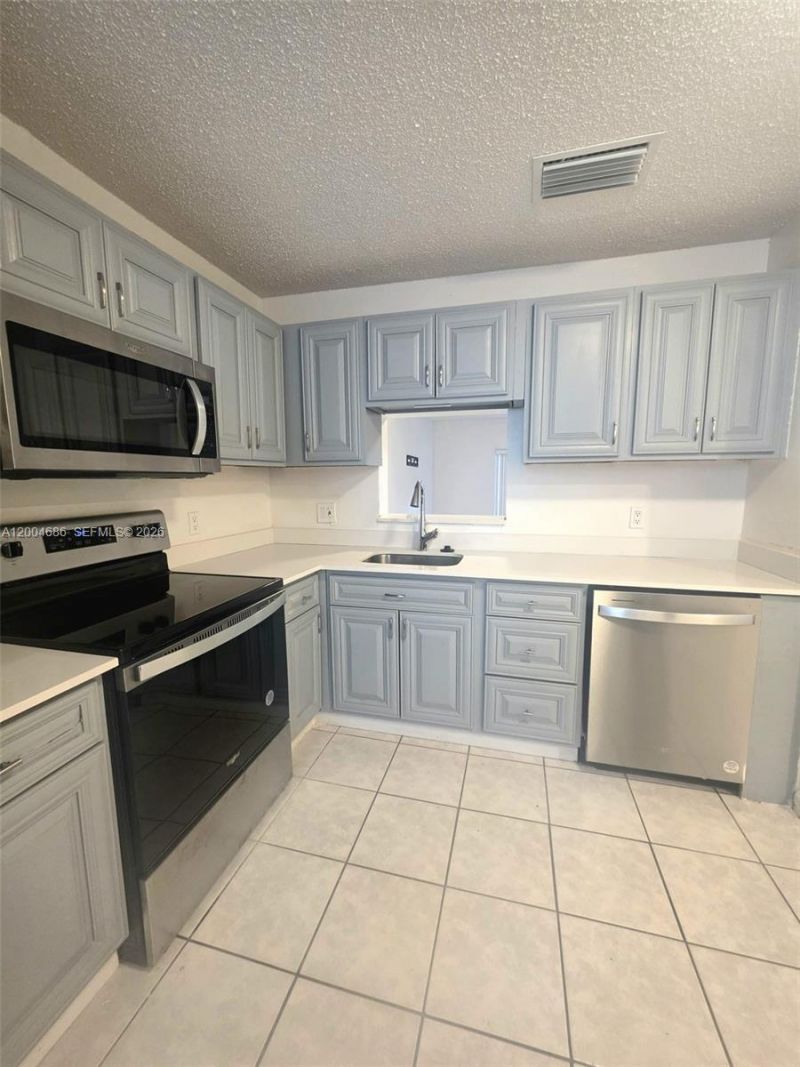 8958 W Sample Rd , Unit 8958, Pompano Beach, FL 33065 Photo