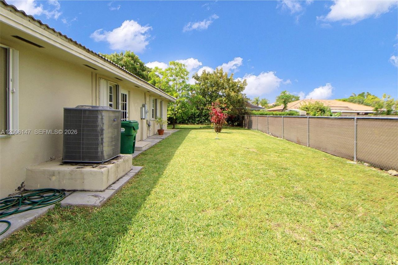 14557 SW 160th St, Miami, FL 33177 Photo