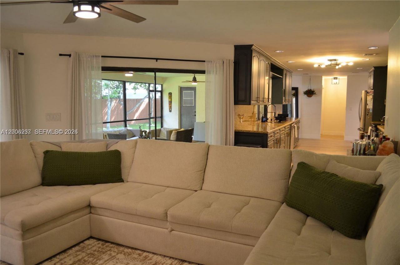 1200 NW 78th Ave , Plantation, FL 33322 Photo