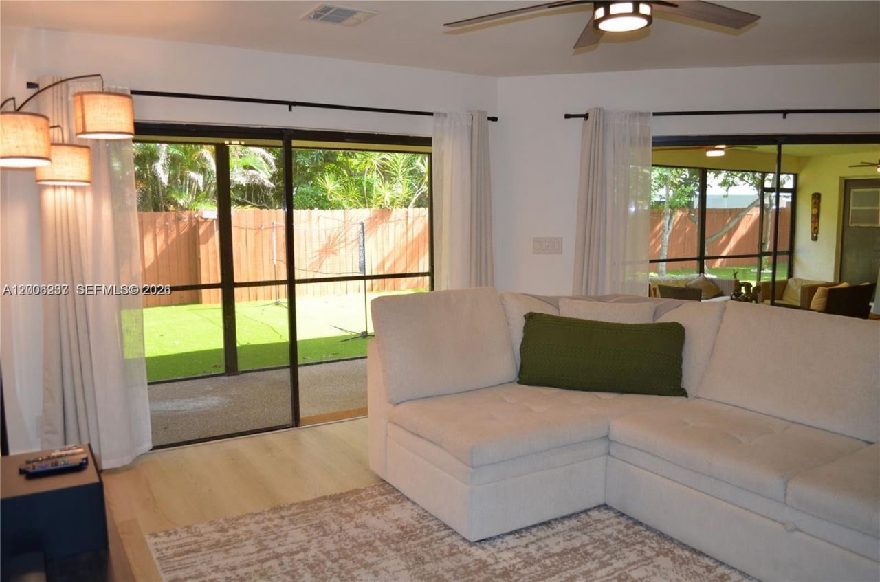 1200 NW 78th Ave , Plantation, FL 33322 Photo