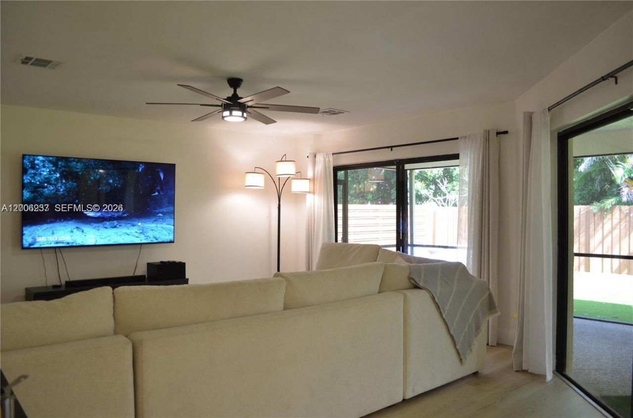 1200 NW 78th Ave , Plantation, FL 33322 Photo