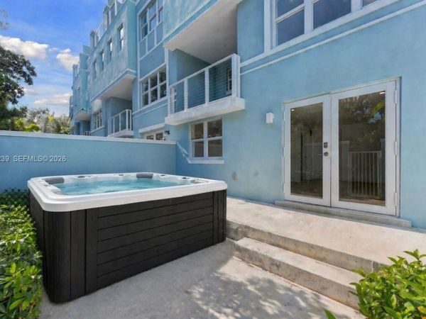 824 SE 12th Ct , Unit 840, Fort Lauderdale, FL 33316