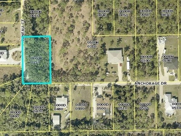 8564 Juneau Ct, Saint James City, FL 33956