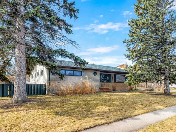 1401 5th Avenue S, Moorhead, MN 56560