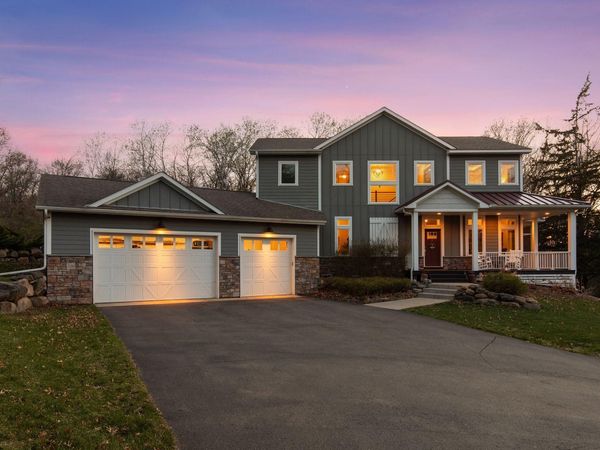 8700 Eagle Creek Boulevard, Shakopee, MN 55379