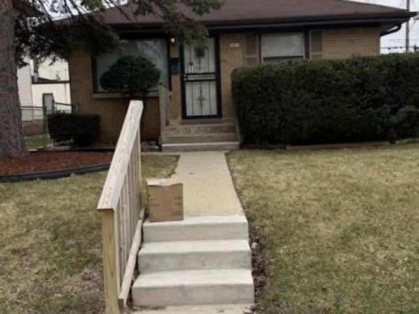 7471 W Beckett AVENUE, Milwaukee, WI 53216