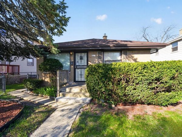 7471 W Beckett AVENUE, Milwaukee, WI 53216