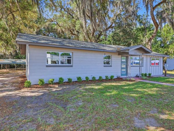 1366 SE BAYA DR, Lake City, FL 32025