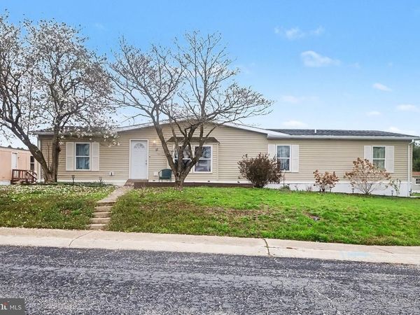 11 HEATHER DRIVE , CARLISLE, PA 17013