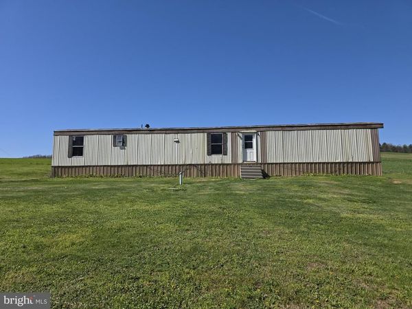 13 BEAR RUN , MILLERSTOWN, PA 17062