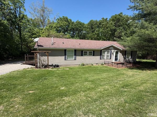 110 E Old Petersburg Road, Princeton, IN 47670