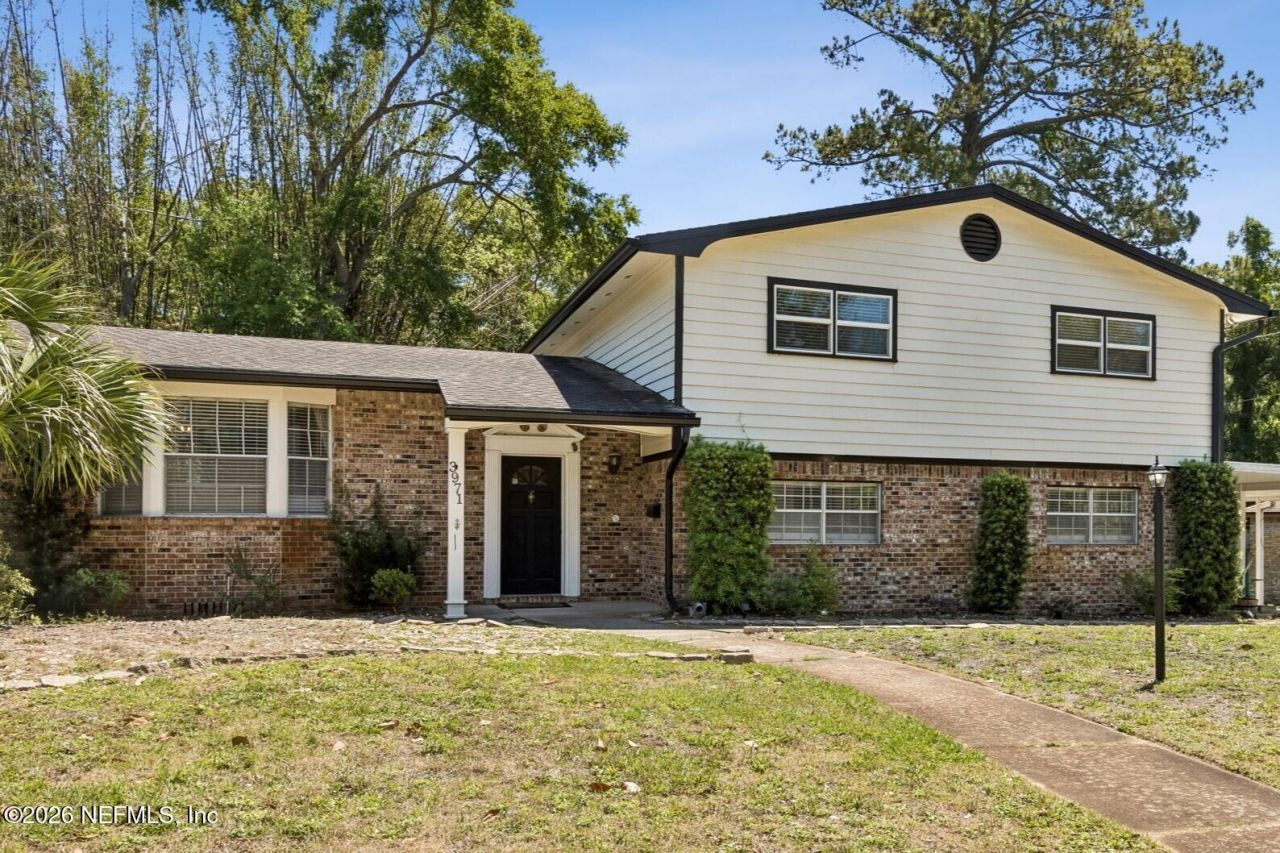 3971 Kaden Drive E, Jacksonville, FL 32277 Main Photo