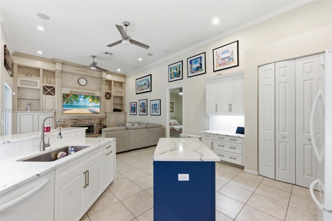 6113 NW 53rd Cir, Coral Springs, FL 33067 Photo