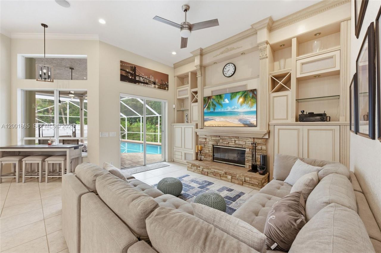 6113 NW 53rd Cir, Coral Springs, FL 33067 Photo