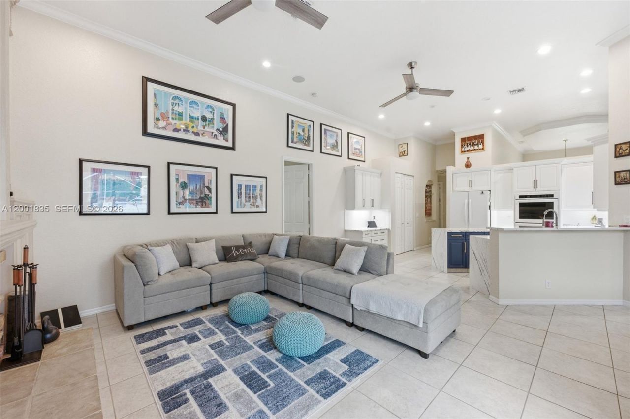 6113 NW 53rd Cir, Coral Springs, FL 33067 Photo