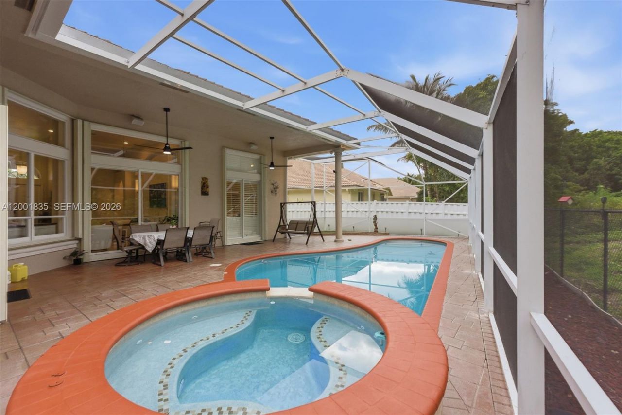 6113 NW 53rd Cir, Coral Springs, FL 33067 Photo