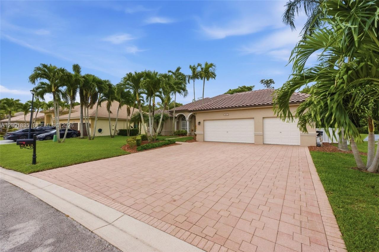 6113 NW 53rd Cir, Coral Springs, FL 33067 Photo