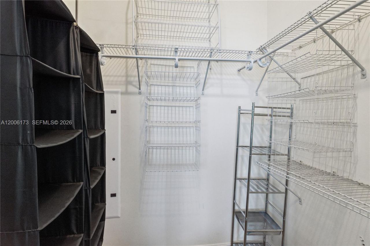 185 SW 7th St, Unit 2105, Miami, FL 33130 Photo