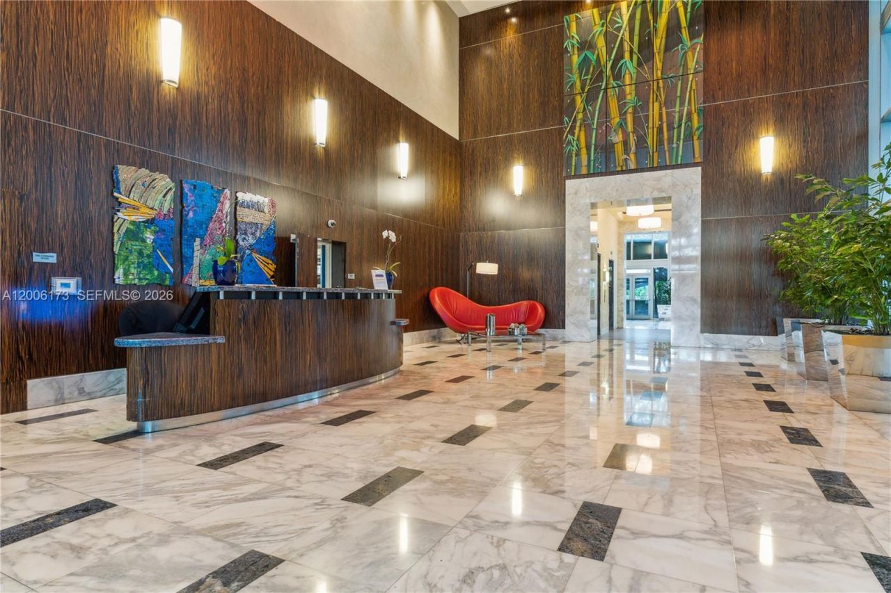 185 SW 7th St, Unit 2105, Miami, FL 33130 Photo
