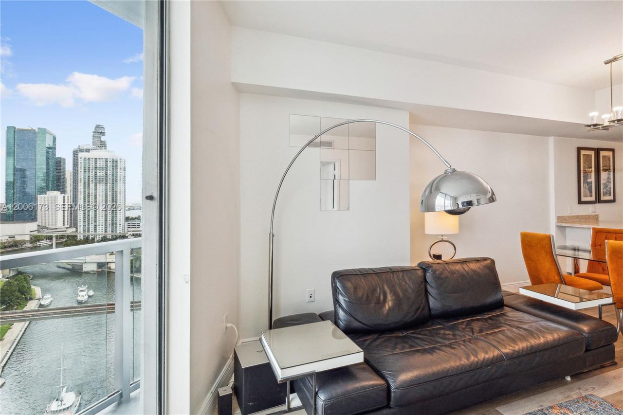 185 SW 7th St, Unit 2105, Miami, FL 33130 Photo
