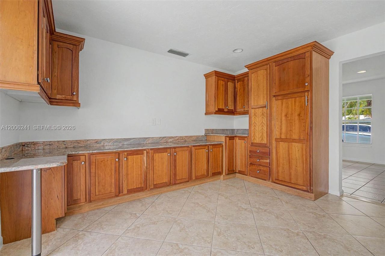 12001 SW 118th St, Miami, FL 33186 Photo