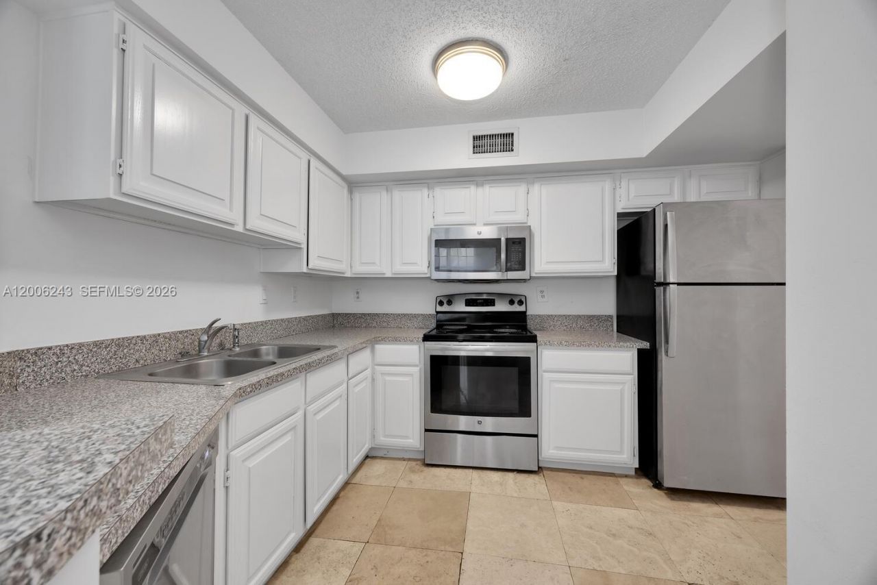 1280 S Alhambra Cir, Unit 2316, Coral Gables, FL 33146 Photo
