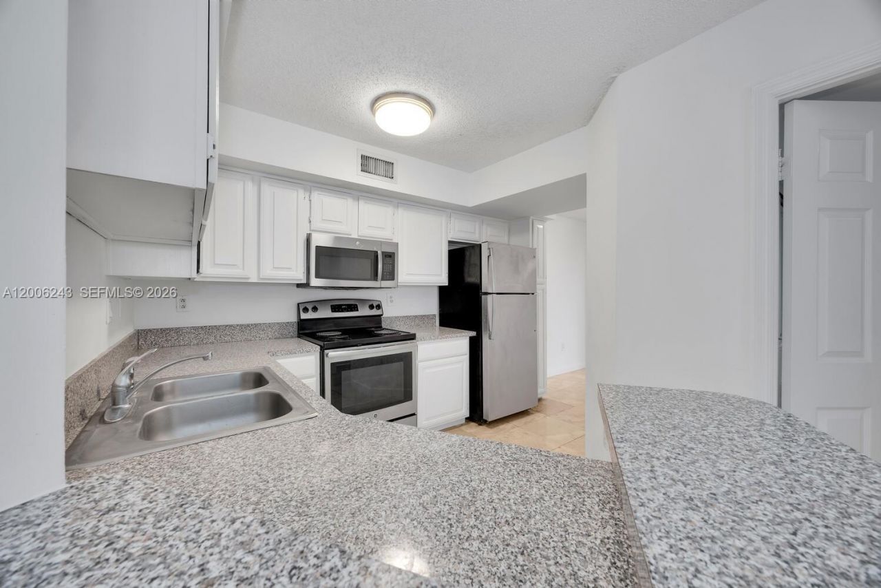 1280 S Alhambra Cir, Unit 2316, Coral Gables, FL 33146 Photo