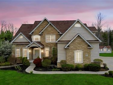 35 Worthington Lane , Lancaster, NY 14086