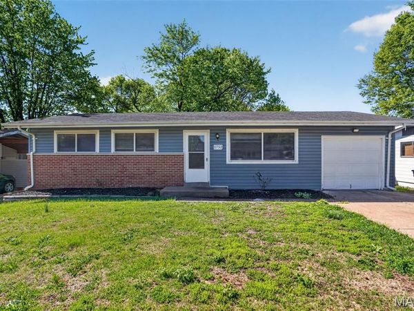 1752 Hudson Road , St Louis, MO 63136