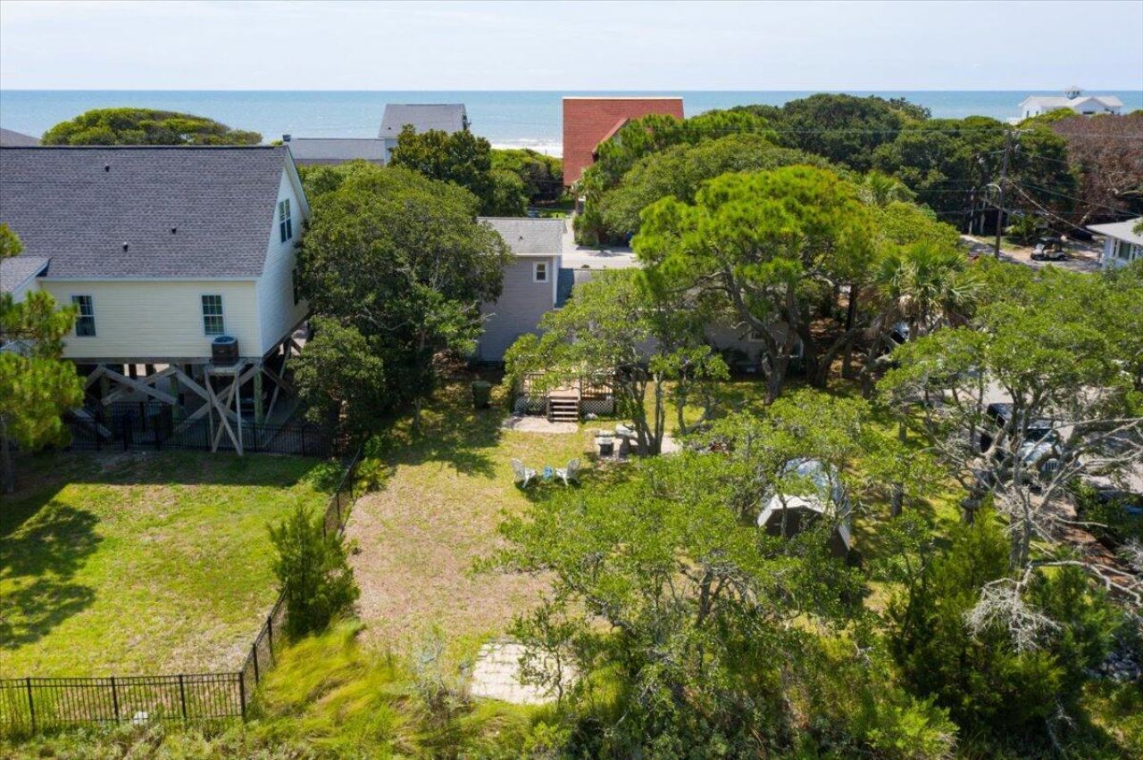 1302 E Ashley Avenue Photo 53