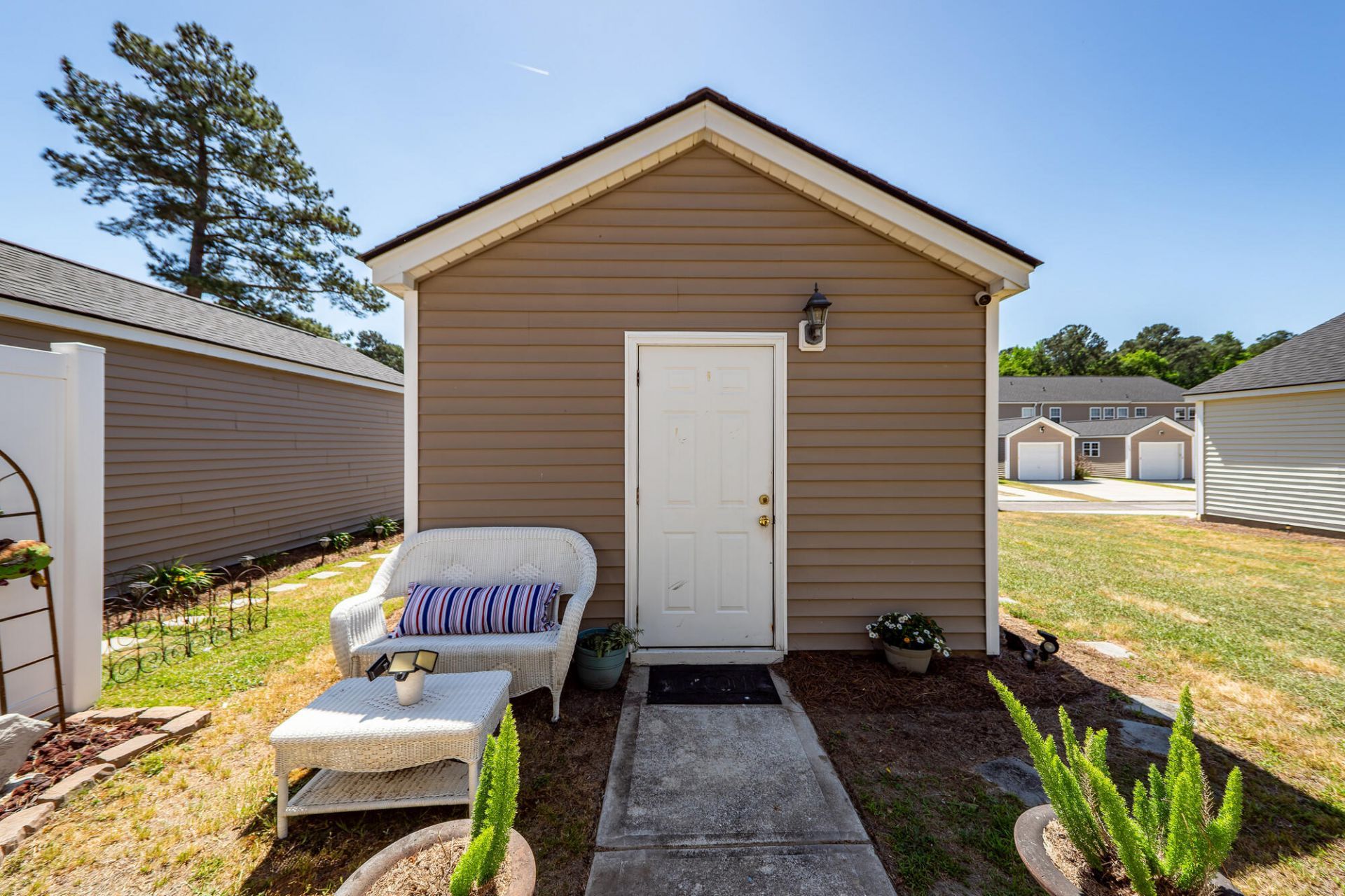 4805 Shady Tree Lane Photo 23