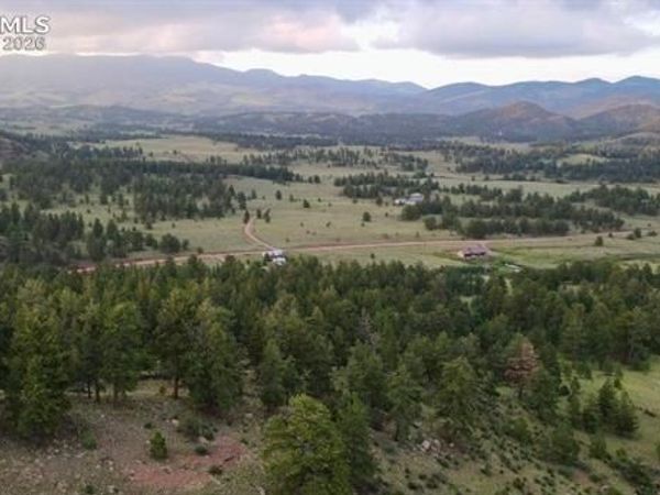 2502 CR-88 , Guffey, CO 80820