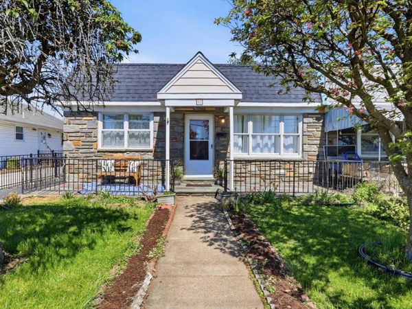 17 E BERKLEY AVENUE , CLIFTON HEIGHTS, PA 19018