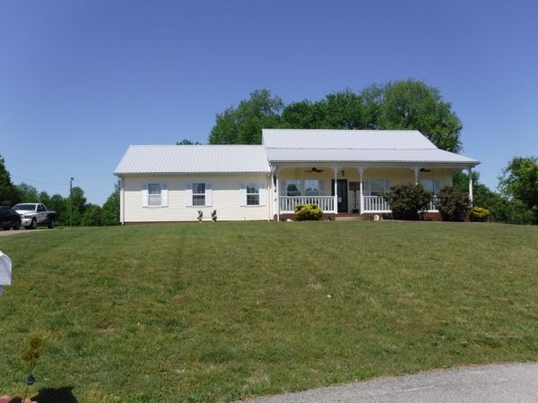 3678 Aisle St , Clarksville, TN 37040