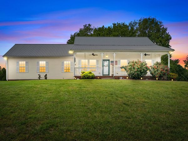 3678 Aisle St, Clarksville, TN 37040
