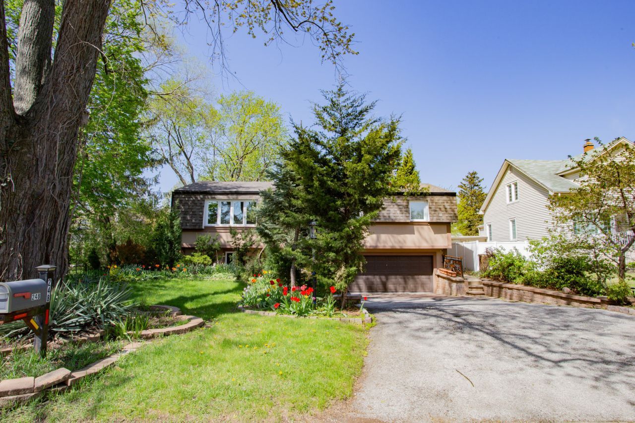 248 Spruce Avenue , Bensenville, IL 60106