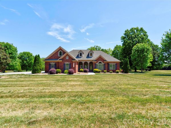207 Cross Creek Drive, Cherryville, NC 28021