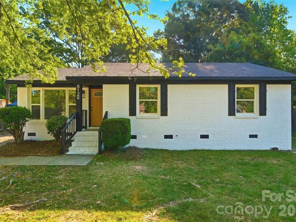 6126 Amberly Lane, Charlotte, NC 28213