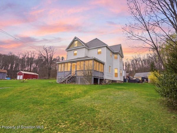 53 Rose Hill Road, Lake Como, PA 18437