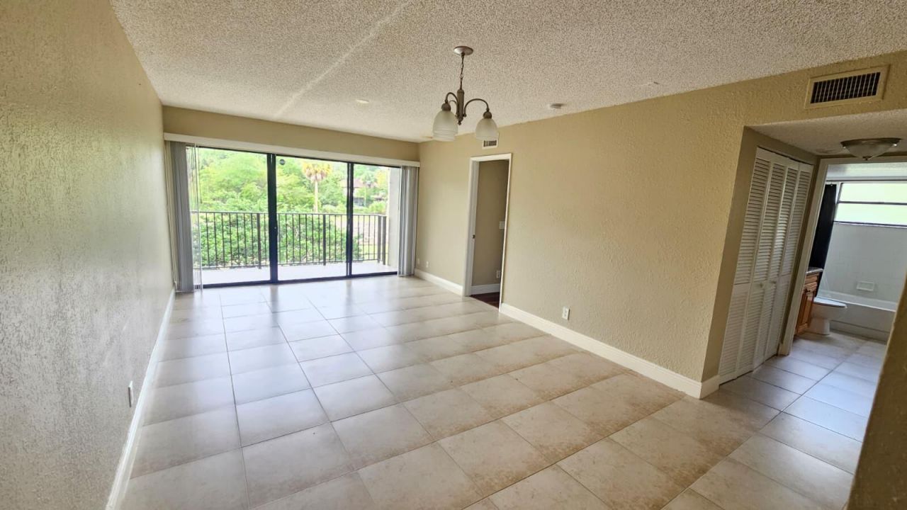 1581 Balfour Point Drive, Unit G, West Palm Beach, FL 33411 Photo